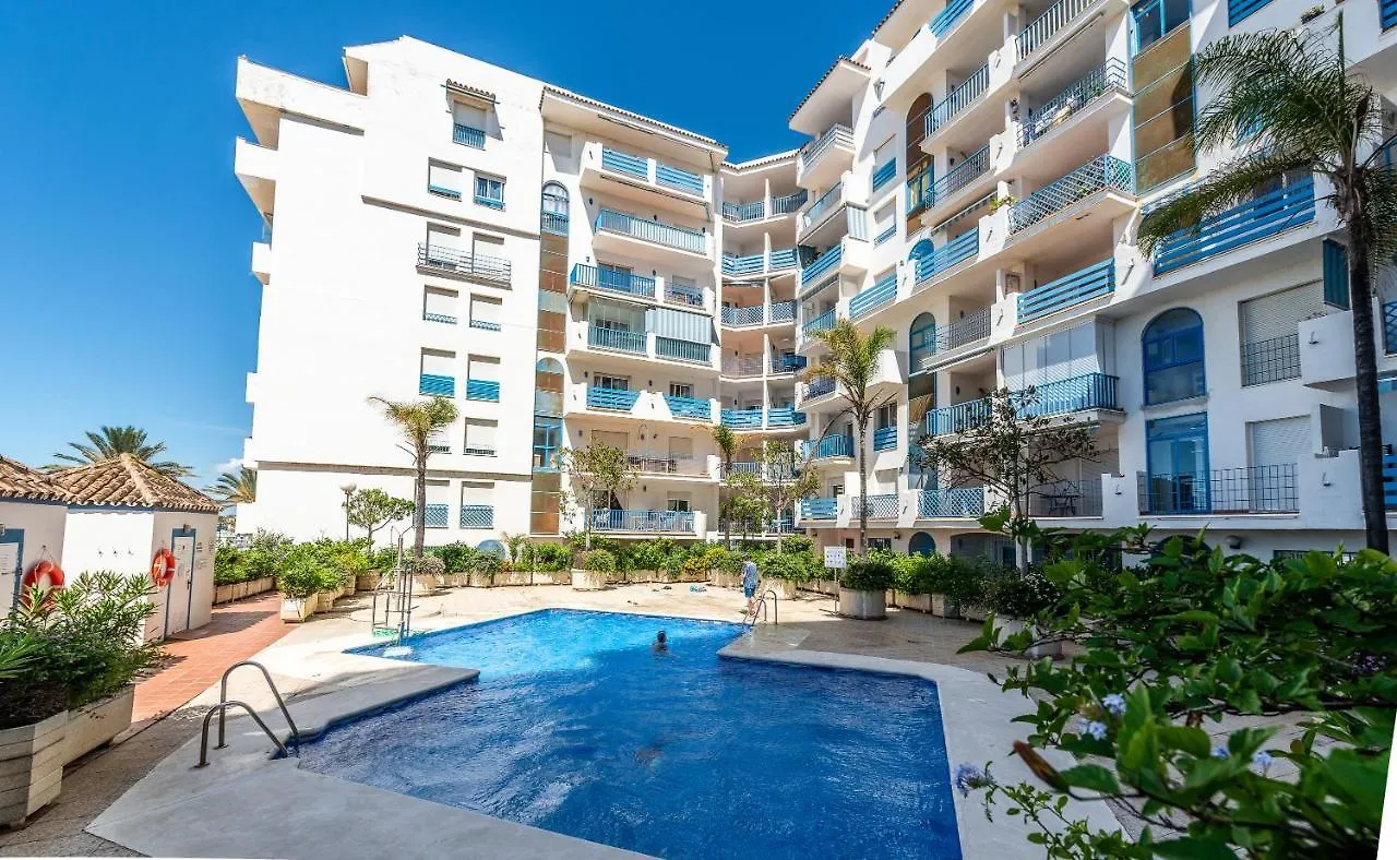 El Faro Estepona Apartment
