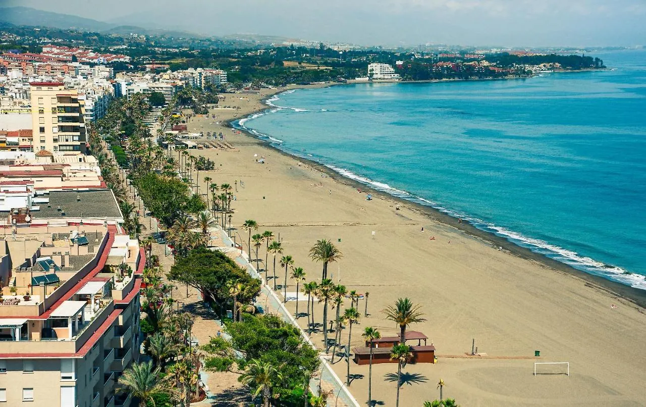 El Faro Estepona 0*,